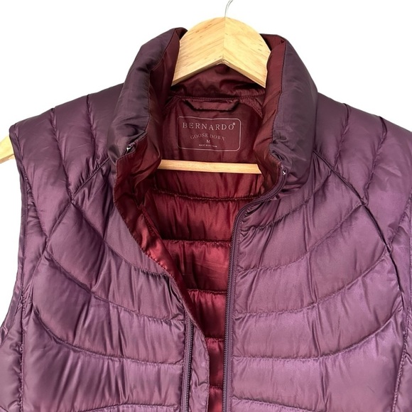 Bernardo Goose Down Burgundy Puffer Quilted Vest, Medium - Picture 3 of 6